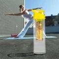 Bidon Fruit Infuser - Butelka na wodę - pojemnik na owoce