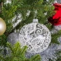 Szklana bombka zdobiona - listki na bezbarwnej fot. 7
