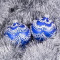 Szklana bombka zdobiona - zwis fot. 1