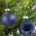 Szklane bombki choinkowe - matowe i błyszczące - 15 szt. 6 cm — Granatowy fot. 4