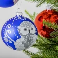 Szklana bombki SOWY na matowej bombce fot. 1