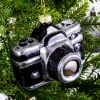 Elegancka Dekoracja dla Pasjonatów Fotografii: Aparat na Choinkę