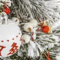 Ośnieżona Choinka Sztuczna do samodzielnego udekorowania 60 cm - biało-czerwona