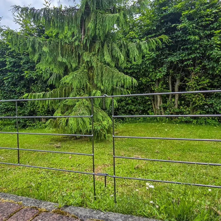 Metalowy płotek ogrodowy jodełka - wysokość 71 cm