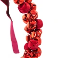 Czerwony żelazny wieniec z bordowa wstążką i dzwoneczkami - kpl. 2 szt