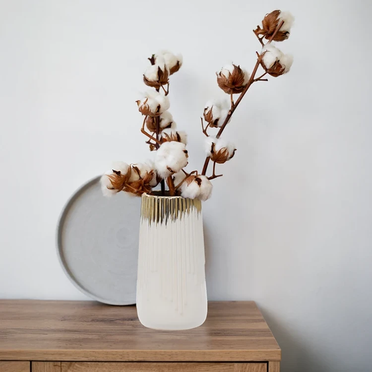 Ceramiczny wysoki wazon zdjęcie 4