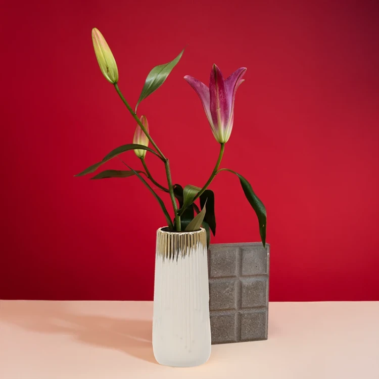 Ceramiczny wysoki wazon zdjęcie 3