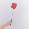 cropped-photo-hand-woman-holding-paint-brush-isolated-white-wall kopia.webp