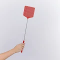 cropped-photo-hand-woman-holding-paint-brush-isolated-white-wall kopia.webp