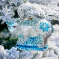 Niedźwiedź polarny - szklana zawieszka choinkowa 11,5x5x8cm