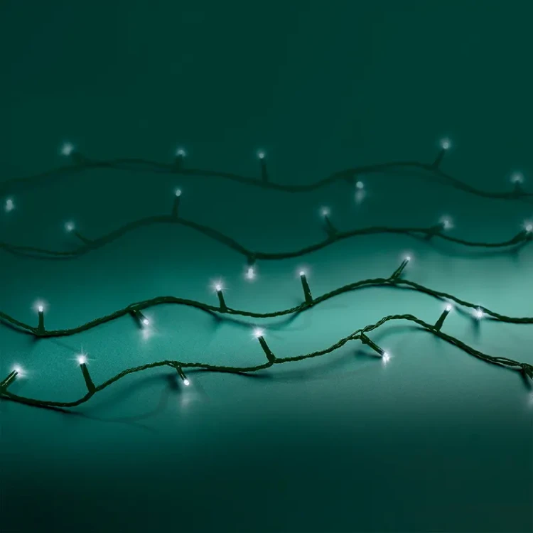 Lampki choinkowe LED na baterie na zielonym przewodzie zdjęcie 5