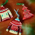 Folkowy sweter - szklana zawieszka choinkowa 11 cm