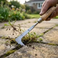 Skrobak do chwastów do ogrodu i czyszczenia ścieżek brukowych