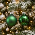 Zielone szklane bombki choinkowe mix 3,5 cm 16 szt
