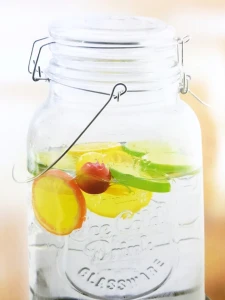 Słoje z kranikiem na metalowej podstawce