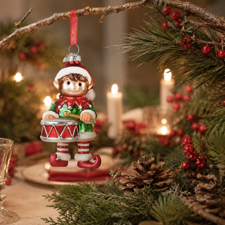 Zawieszka choinkowa elf z bębnem 11,6 cm KAEMINGK 124123-1
